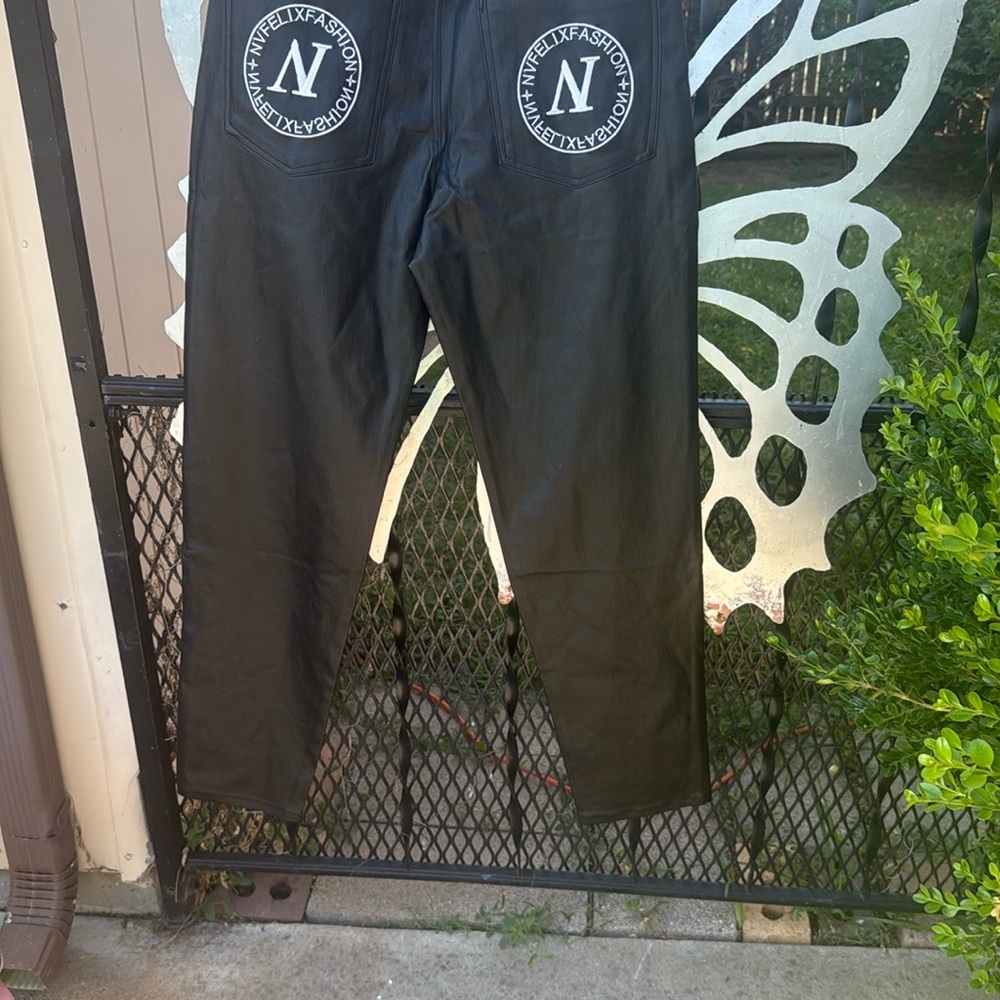 Black Cargo Pants with Modern Tapered Fit